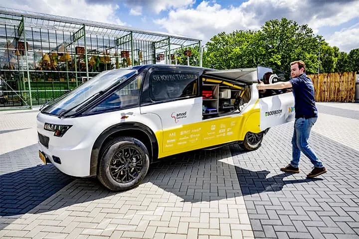 Dutch students unveil ‘world-first’ solar-powered ambulance
