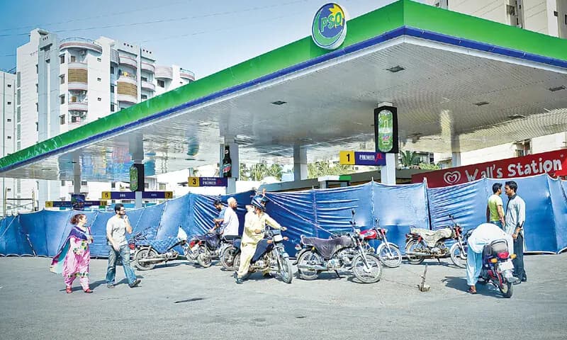 Petrol pump owners announce nationwide strike after failed negotiations with govt over daily pricing