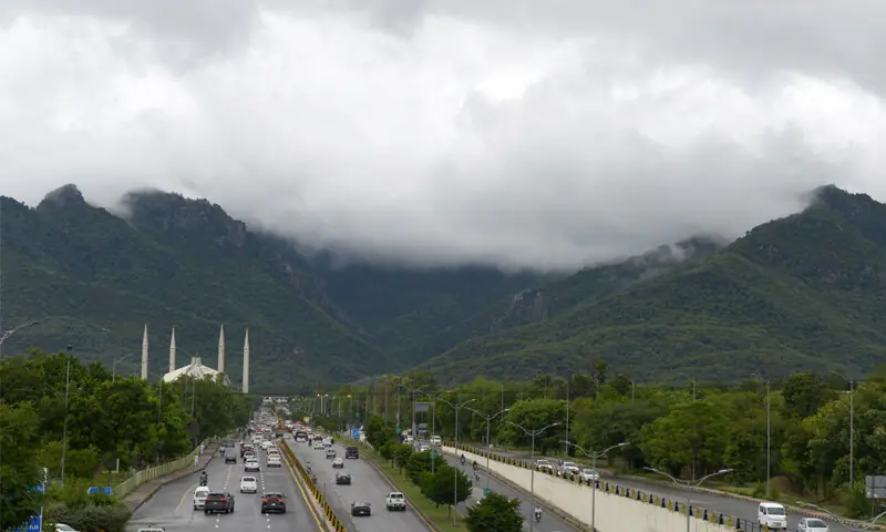 Scattered rain inundates low-lying areas in Rawalpindi district