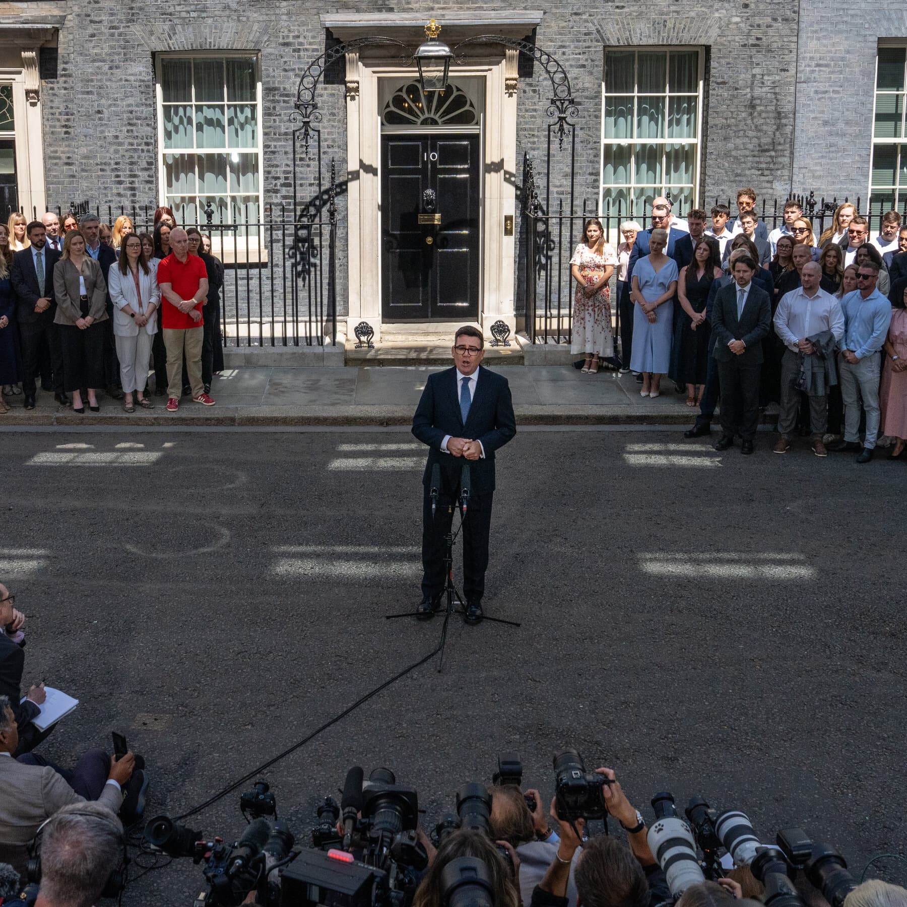 Burnham, UK’s New Prime Minister, Starts With Electricity Tax Cut